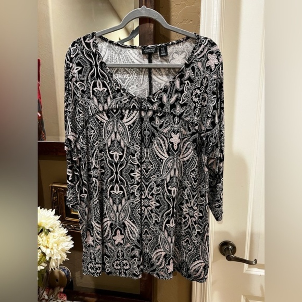 Jones NY Plus Size Black/Pink 3/4 Sleeve V-Neck Top Tunic 1X